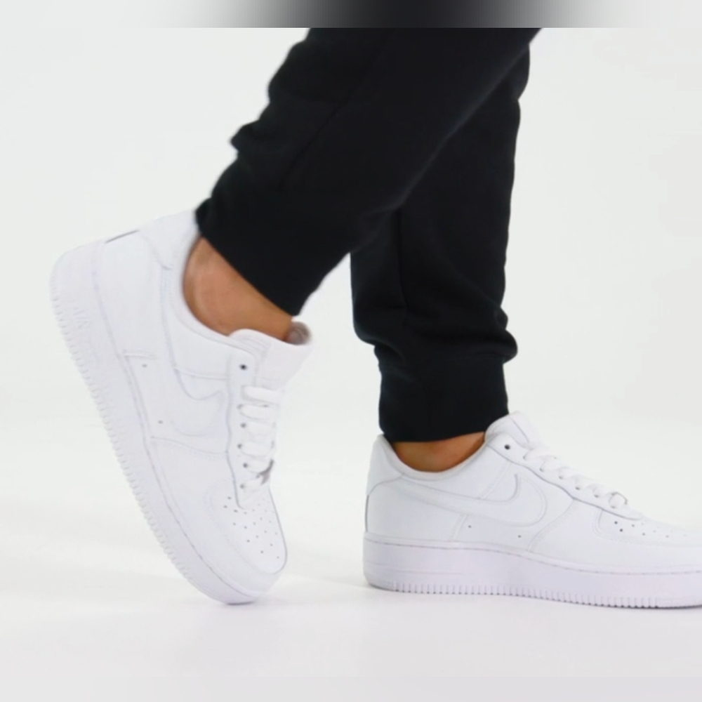 Nike women size 9 Air Force 1 ‘07 triple white sneakers